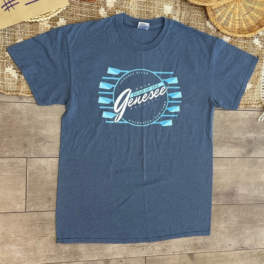 2014 Genesee Regatta Blue Graphic T-Shirt Size Medium
